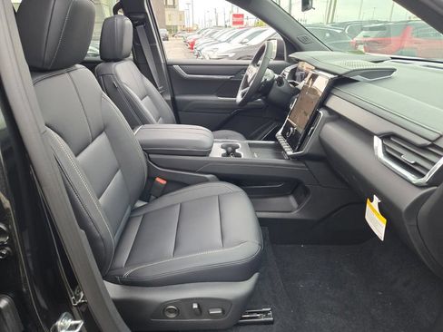 New 2026 GMC Acadia Elevation w/ Black Edition FWD image 15