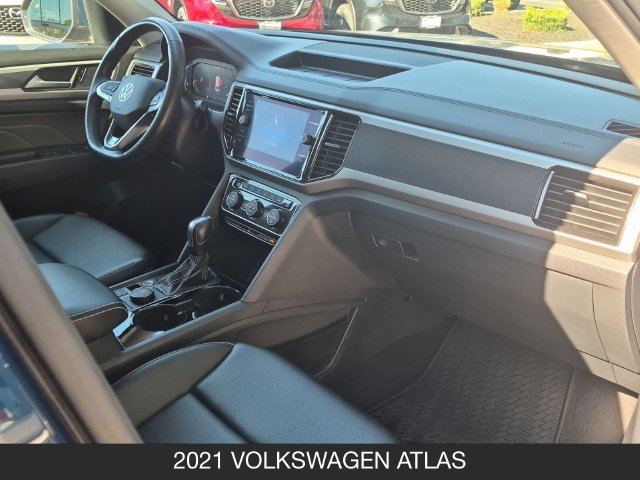 Used 2021 Volkswagen Atlas SEL R-Line w/ Atlas Adventure Package AWD/4WD image 24
