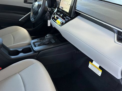 New 2026 Toyota Corolla Cross L FWD image 18