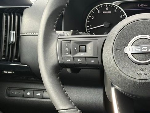 New 2025 Nissan Pathfinder SV image 24