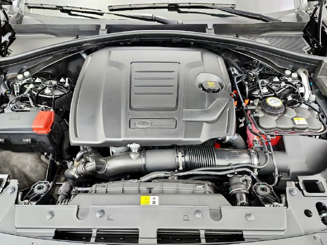 New 2026 Land Rover Range Rover Velar S AWD/4WD image 32