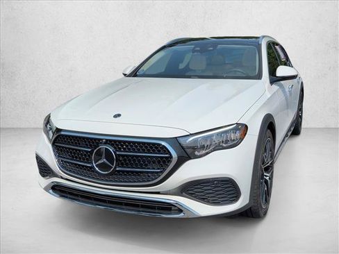 Used 2026 Mercedes-Benz E 450 4MATIC All-Terrain Wagon image 7