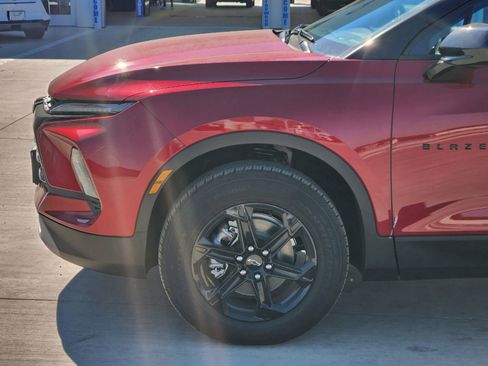 New 2025 Chevrolet Blazer LT w/ Convenience Package FWD image 10