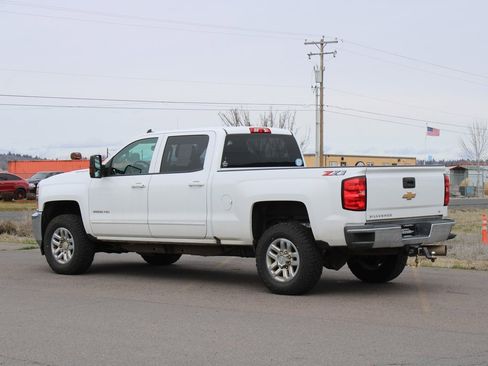 Used 2019 Chevrolet Silverado 2500 LT image 3