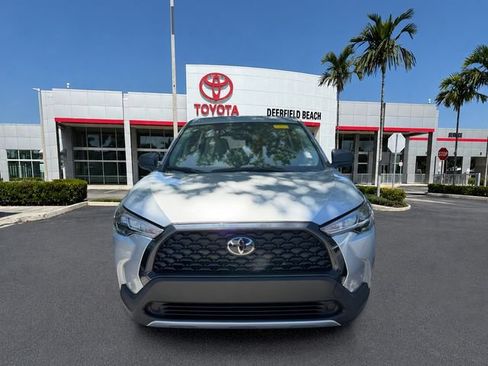 Used 2023 Toyota Corolla Cross L FWD image 2