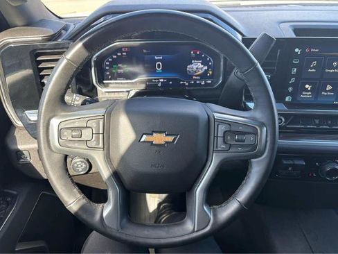 Used 2025 Chevrolet Silverado 2500 LT AWD/4WD image 18