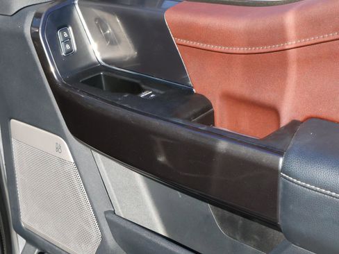 Used 2022 Ford F150 Lariat w/ Equipment Group 502A High image 19