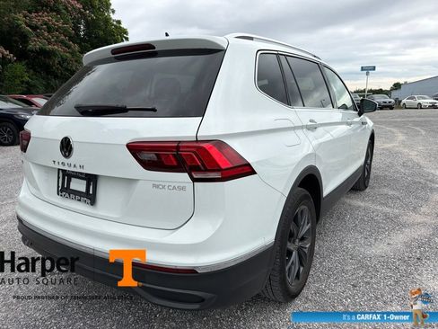 Used 2024 Volkswagen Tiguan SE FWD image 5