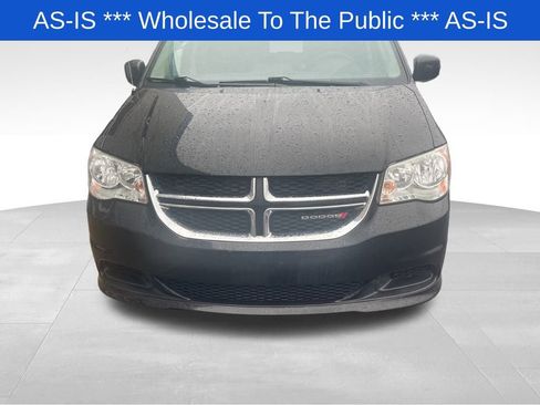 Used 2016 Dodge Grand Caravan SE w/ Quick Order Package 29E SE image 2