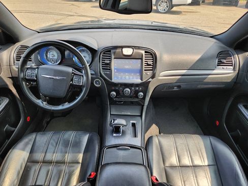 Used 2013 Chrysler 300 S AWD/4WD image 3