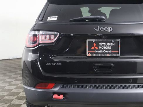 Used 2024 Jeep Compass Trailhawk AWD/4WD image 13