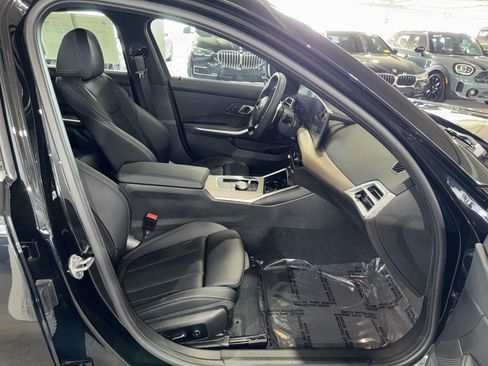 Used 2025 BMW 330i Sedan RWD image 12