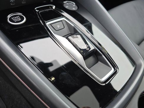 Used 2025 Audi A3 2.0T Premium w/ Convenience Package image 34