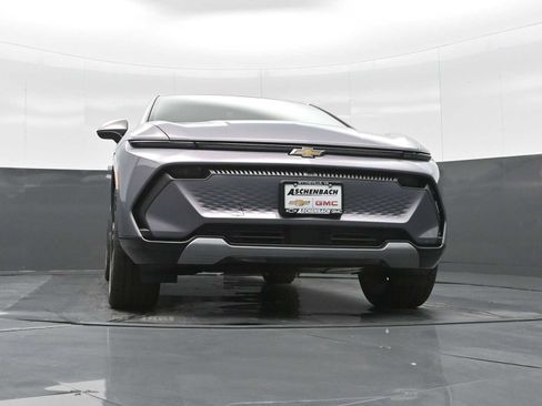 New 2026 Chevrolet Equinox EV LT image 19