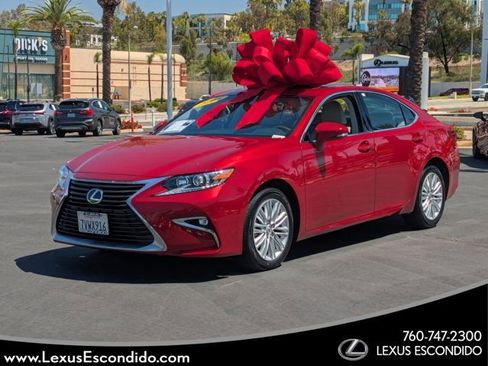 Used 2016 Lexus ES 350 w/ Premium Package w/Wood Trim FWD image 1
