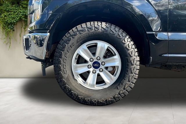 Used 2017 Ford F150 XLT AWD/4WD image 30