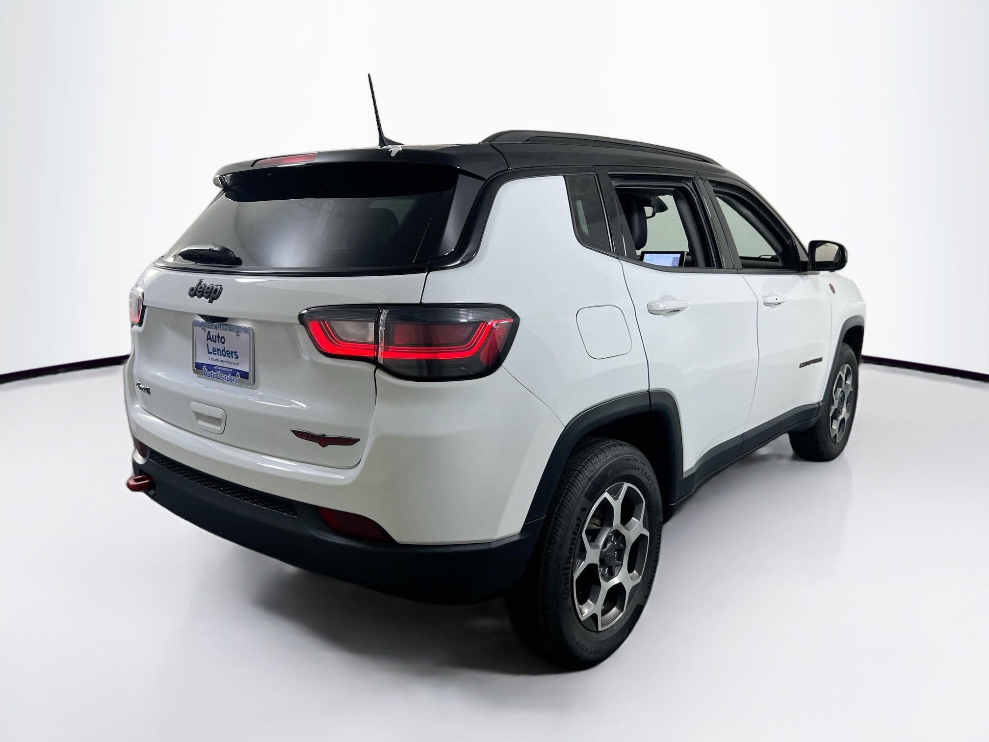 Used 2022 Jeep Compass Trailhawk w/ Trailhawk Elite Group AWD/4WD image 5