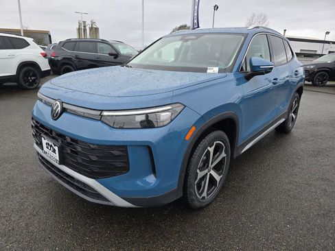 New 2026 Volkswagen Tiguan SE image 8