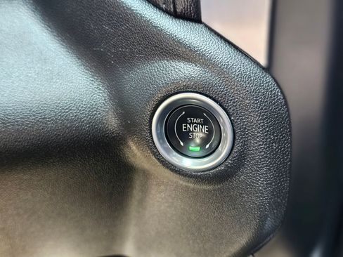 Used 2019 GMC Sierra 1500 SLT w/ SLT Premium Package image 16