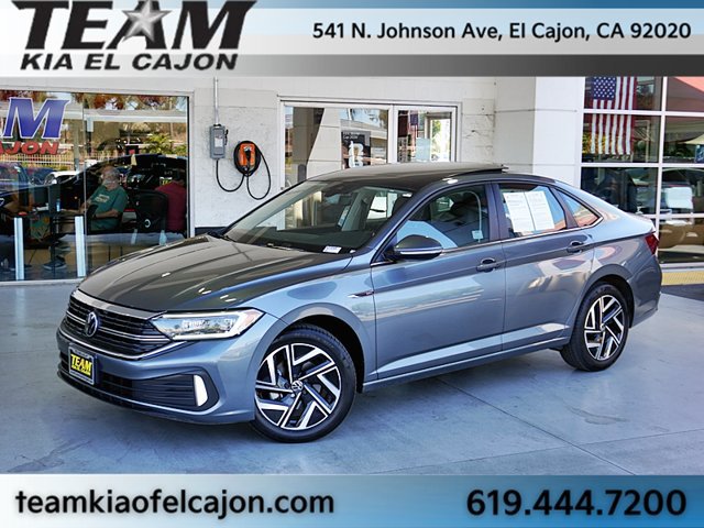 Used 2023 Volkswagen Jetta SEL FWD image 1