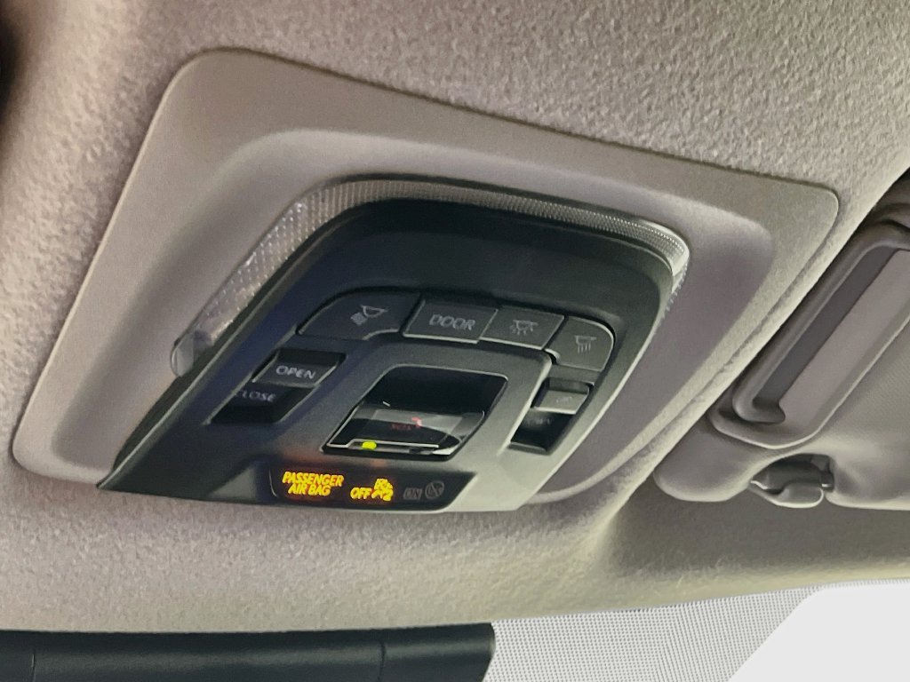 New 2026 Toyota Corolla Cross LE w/ Moonroof Package FWD image 18