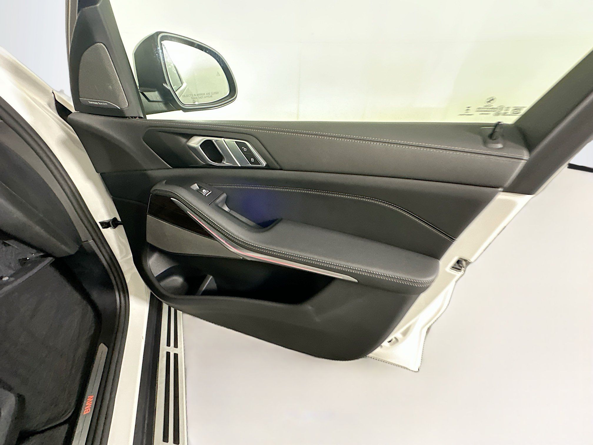 Used 2026 BMW X5 sDrive40i RWD image 32