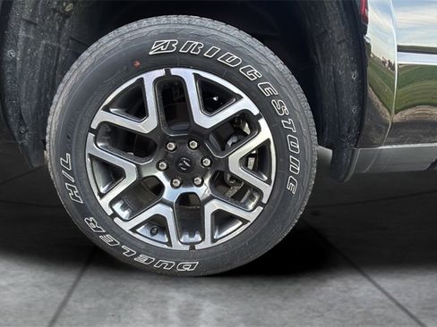 Used 2025 RAM 1500 Laramie w/ Sport Appearance Package image 10