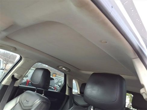 Used 2017 Cadillac XT5 Luxury w/ LPO, Wheel Lock Package image 14