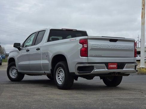 Used 2021 Chevrolet Silverado 1500 W/T w/ WT Value Package AWD/4WD image 21