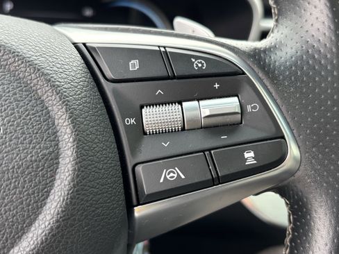 Used 2023 Genesis G70 2.0T w/ Sport Prestige Package image 20