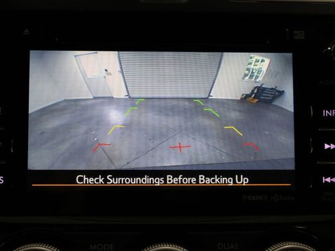 Used 2016 Subaru Forester 2.5i Touring w/ Eyesight & Navigation System AWD/4WD image 47