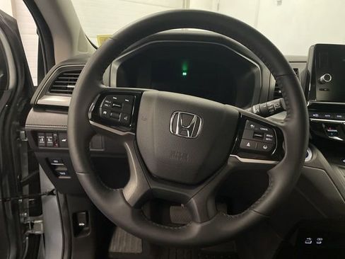 Certified 2025 Honda Odyssey EX-L image 14