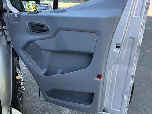 Used 2019 Ford Transit 350 XLT RWD image 59