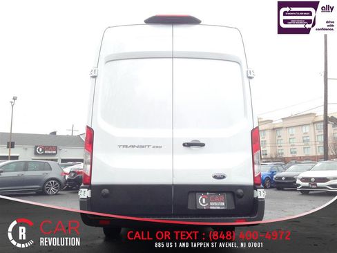 Used 2020 Ford Transit 250 148 High Roof Extended w/ Load Area Protection Package RWD image 12