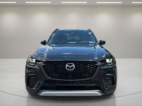 Certified 2025 MAZDA CX-70 Plug-In Hybrid w/ Premium Plus AWD/4WD image 2