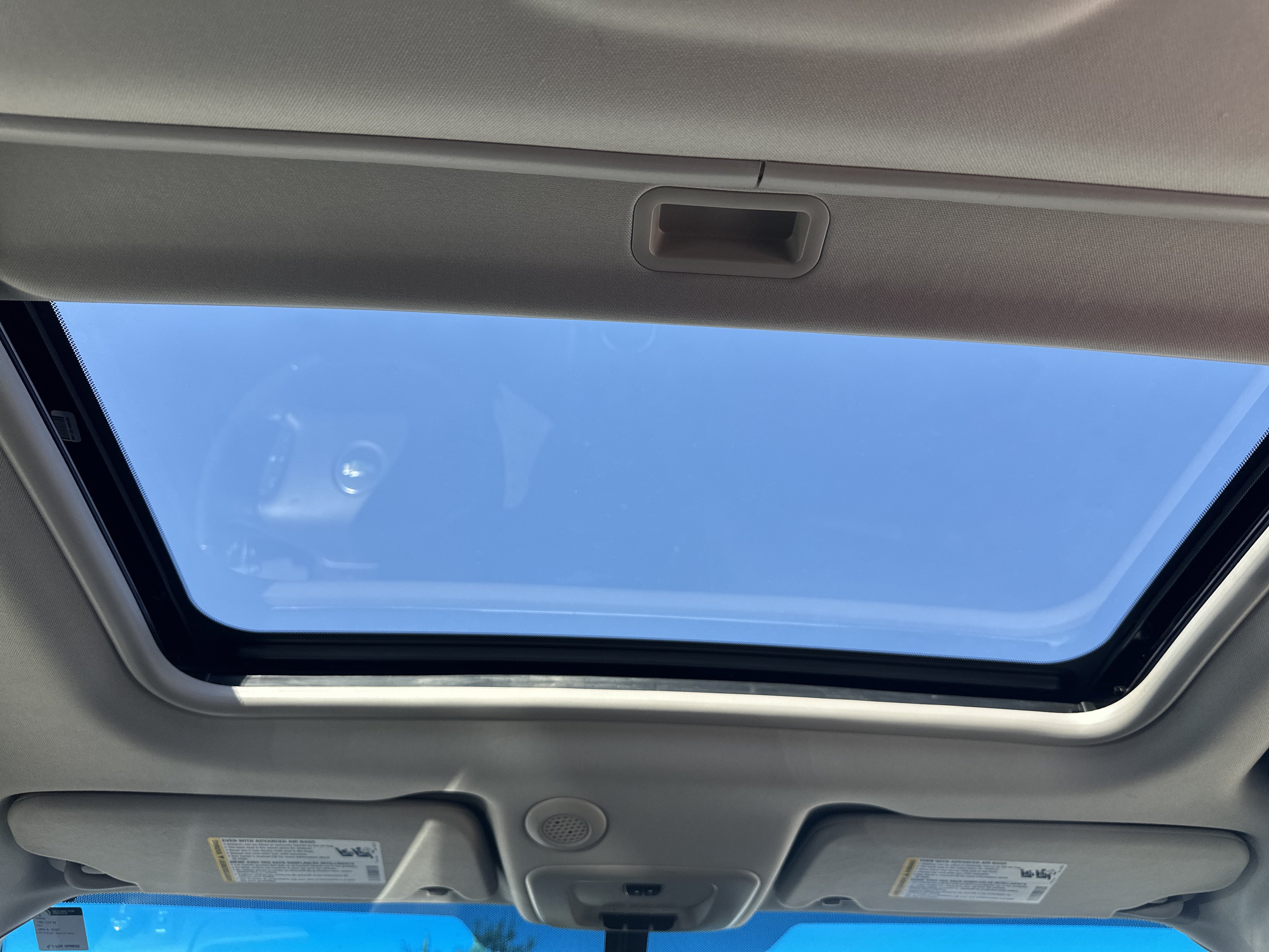 Used 2014 Chevrolet Impala LT w/ LT Sunroof Package FWD image 17