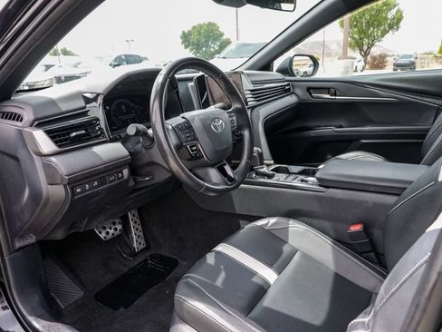 Used 2025 Toyota Camry SE FWD image 16