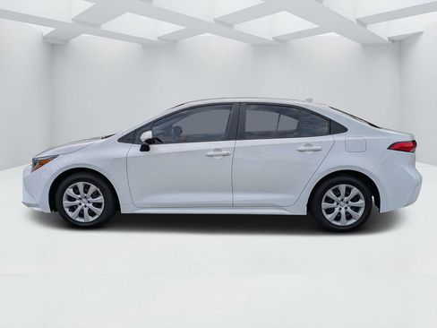 Used 2023 Toyota Corolla LE FWD image 6