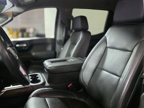 Used 2019 GMC Sierra 1500 SLT w/ SLT Premium Package AWD/4WD image 18