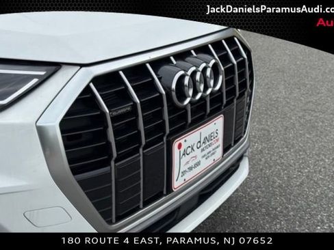 Used 2024 Audi Q3 2.0T Premium w/ Convenience Package AWD/4WD image 23