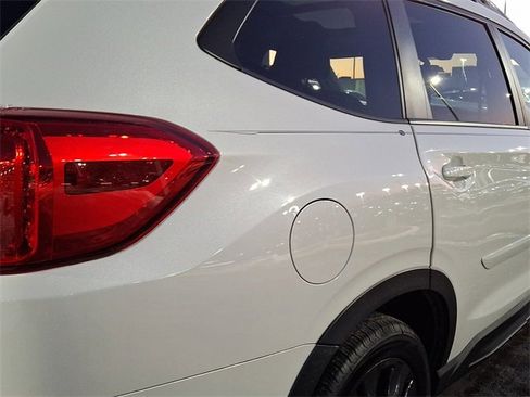 Used 2022 Subaru Ascent Onyx Edition image 8