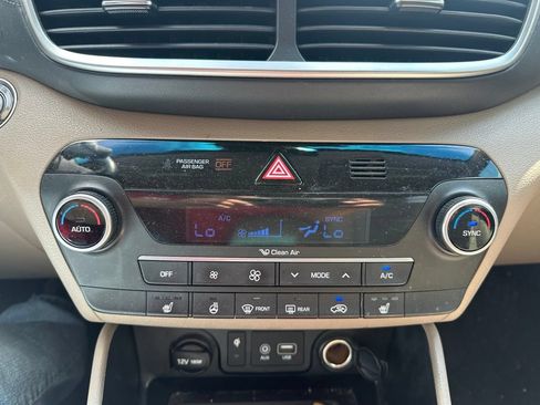 Used 2021 Hyundai Tucson Limited FWD image 12