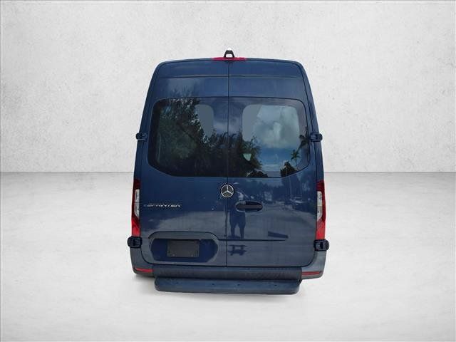 Used 2024 Mercedes-Benz eSprinter 170 Cargo image 6