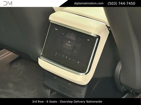 Used 2022 Tesla Model X Plaid image 23