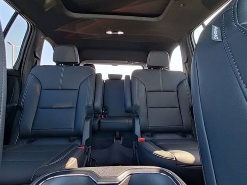 New 2026 GMC Acadia Elevation w/ Elevation Premium Package FWD image 34