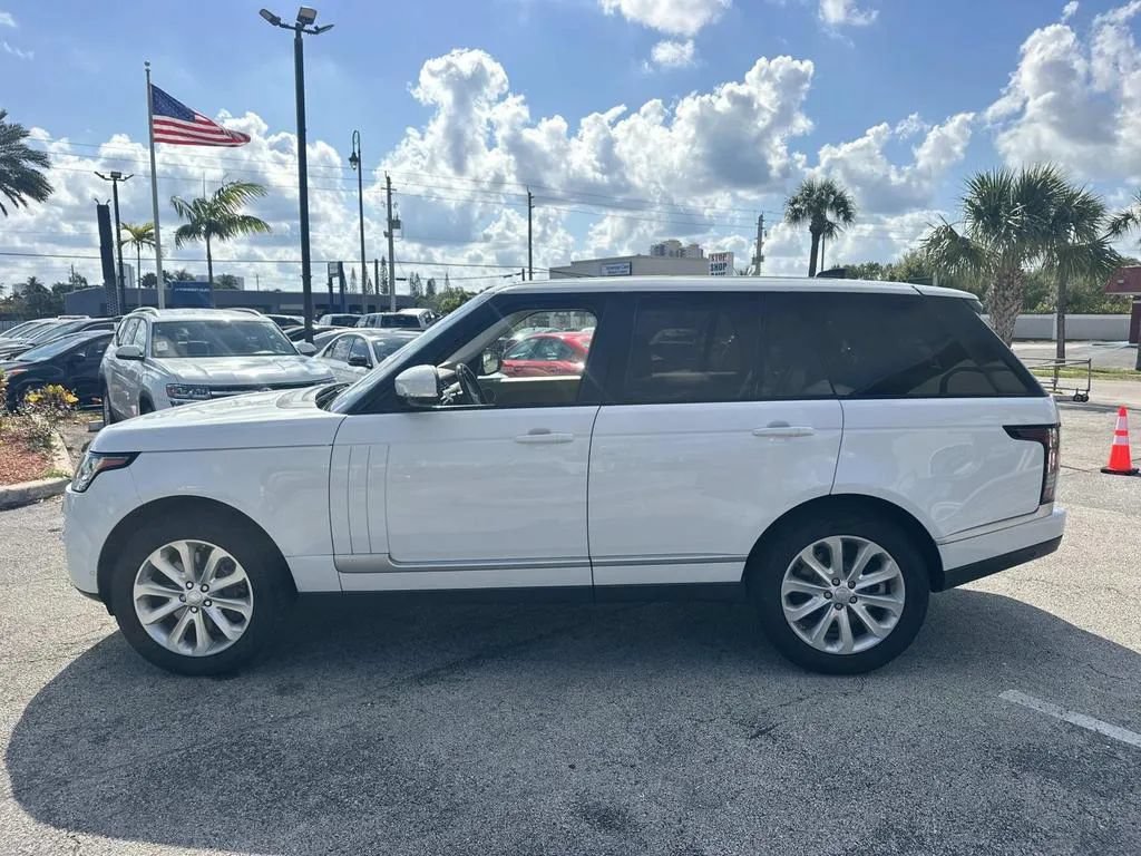 Used 2017 Land Rover Range Rover HSE AWD/4WD image 13