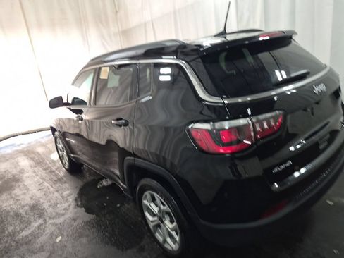Used 2026 Jeep Compass Latitude AWD/4WD image 4