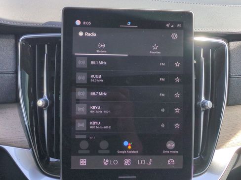 New 2026 Volvo XC90 B5 Plus w/ Protection Package image 12