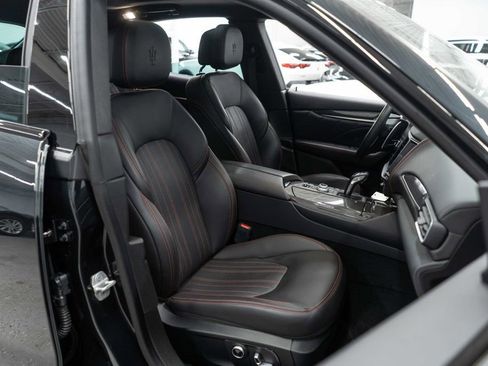 Used 2023 Maserati Levante Modena AWD/4WD image 11