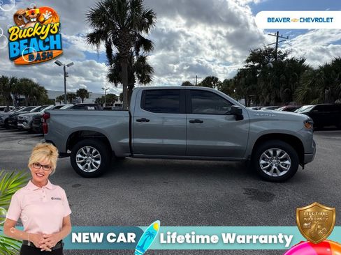 New 2026 Chevrolet Silverado 1500 Custom RWD image 9